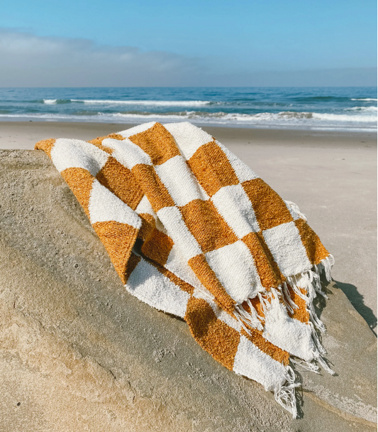 Sustainable Checker Throw